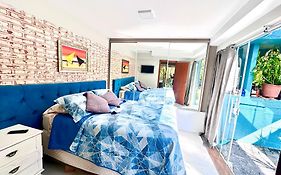 Arthi - Lindo Studio com Jardim